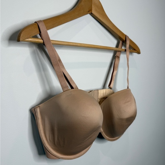 Victorias Secret Biofit Multi-Way Nude Bra (36DD) - Picture 2 of 7